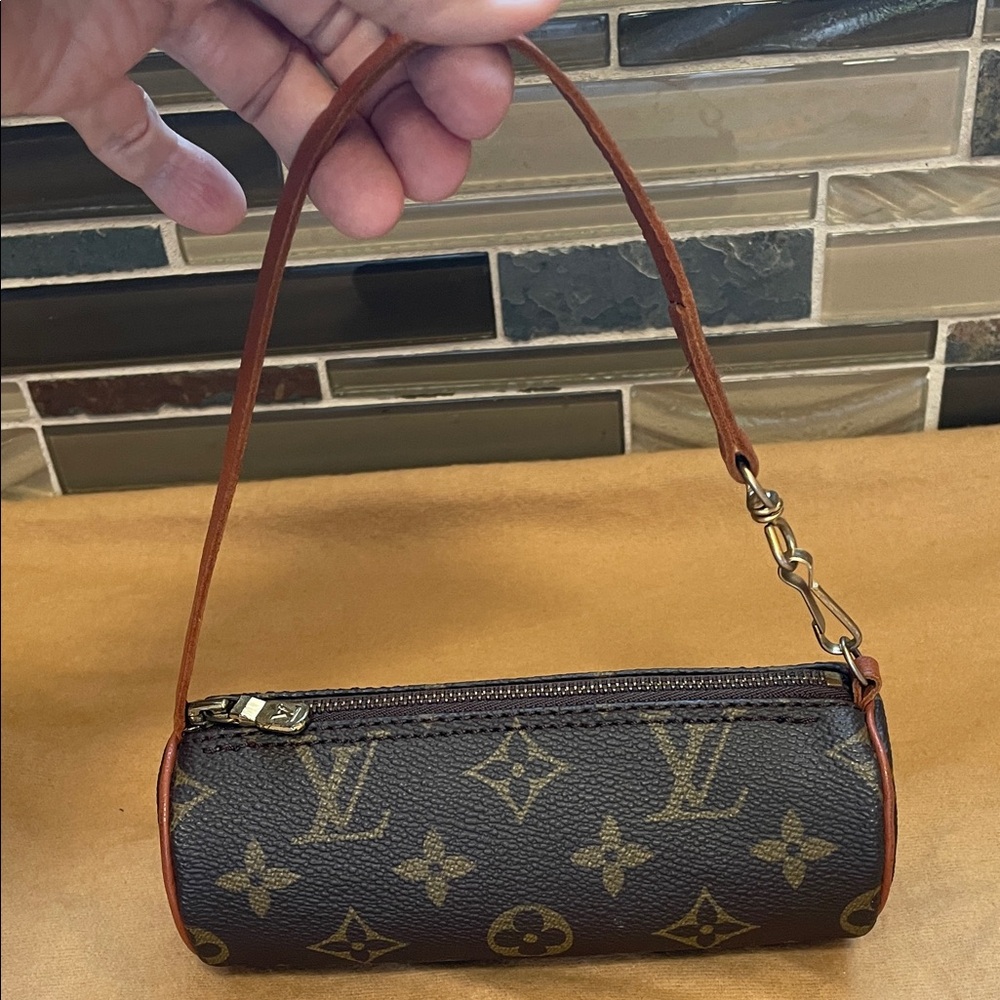 Louis Vuitton pouchette Papillon